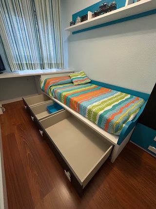 Cama juvenil con cajones