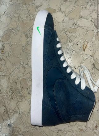 Nike Stranger Things