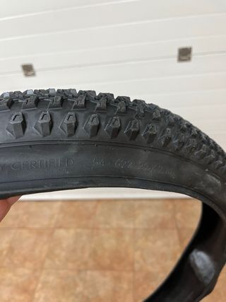 Cubierta MTB B'Twin Tubeless Ready 29x2.10