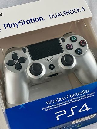 Mando PS4 Plateado