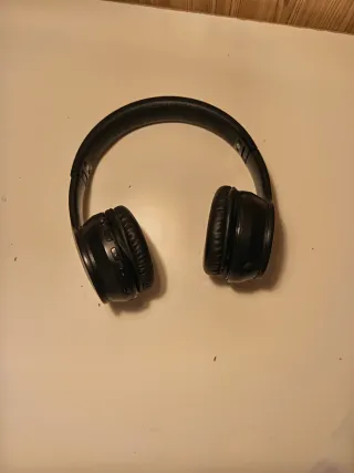 Cascos de música potentes negros
