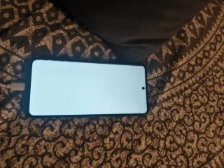 Xiaomi Poco X3 Pro pantalla rajada y no arranca.