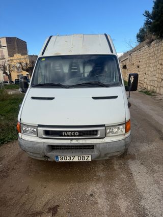 Furgoneta Iveco