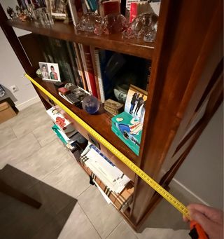 Librería de madera estilo clásico