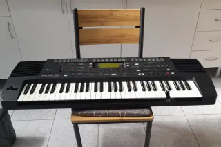 Teclado Roland E-68