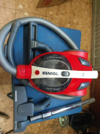 Aspiradora Hoover Sprint Roja