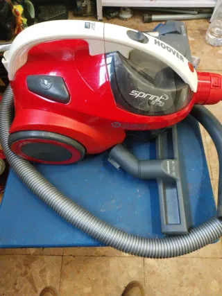 Aspiradora Hoover Sprint Roja