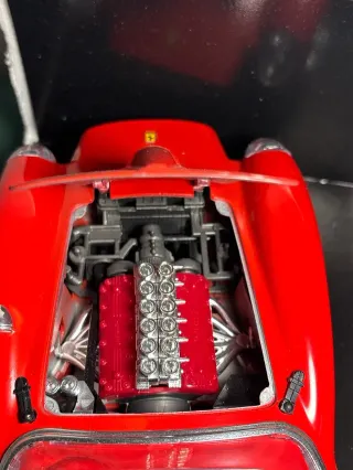 Ferrari 250 Testa Rossa 1957 Bburago 1:18
