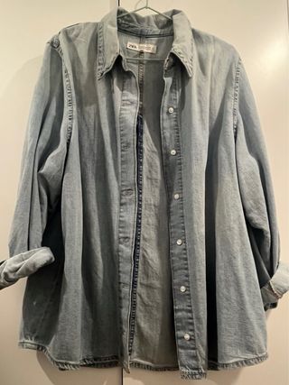 Original camisa vaquera ZARA a estrenar.
