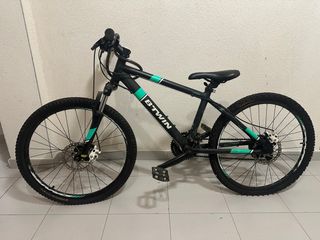 Bicicleta B'Twin Negra y Turquesa