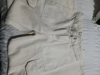 Pantalón cargo beige niña  ..talla 11 años..146 CM