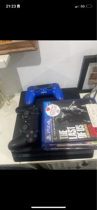 PS4 1TB + 5 Juegos