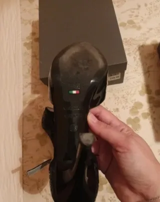 Scarpe Nero Giardini donna tacco vernice nere