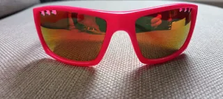 Occhiali da sole sportivi