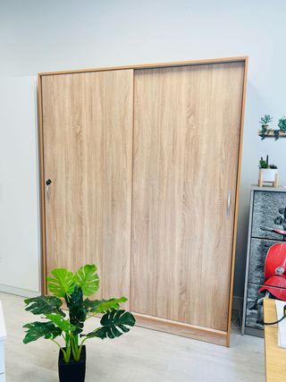 Armario corredero grande