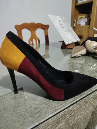 Zapatos de tacón multicolor talla 41