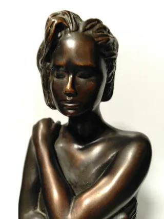 Figura Bronce Mujer Desnuda
