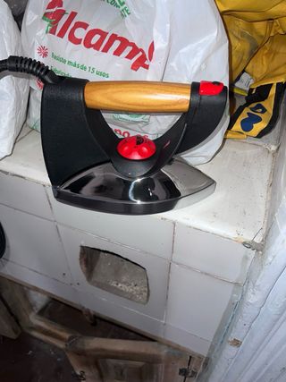 Plancha de Vapor UNITEKNO Nueva