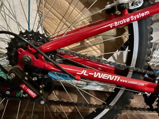 Bicicleta JL-Wenti Roja 18V de 24 pulgadas