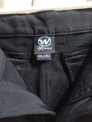 Pantalón de trekking negro