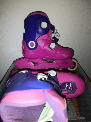 Patins em linha ajustáveis rosa e roxo