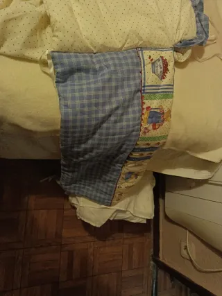 Colcha cuna con chichonera