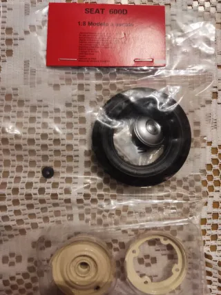 Fascículos Seat 600 1:8