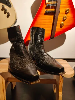 Botines Sendra Piel Serpiente Talla 43