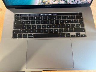 MacBook Pro Gris Espacial