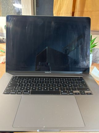 MacBook Pro Gris Espacial