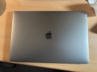 MacBook Pro Gris Espacial