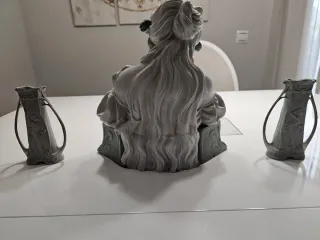 Conjunto Porcelana Biscuit Busto y Jarrones