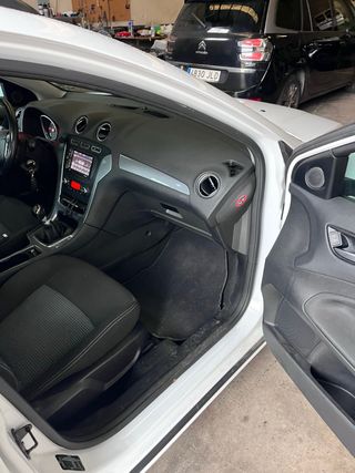 Ford Mondeo 2013