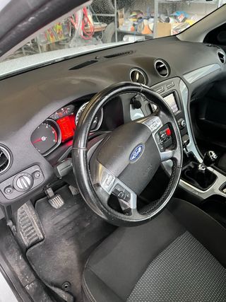 Ford Mondeo 2013