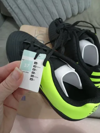 Deportivas Kipsta Negras y Verdes