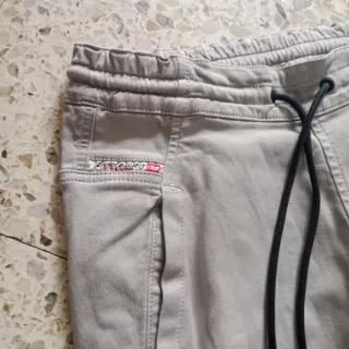 Pantalón Diesel Talla S Beige