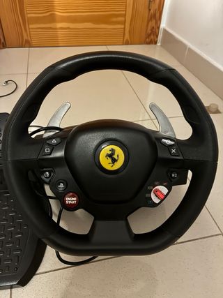 Volante Thrustmaster Ferrari T80 per PS4/PC