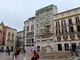 Vivienda única situada en plaza de la Constitución