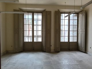 Vivienda única situada en plaza de la Constitución