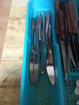 Set de cubiertos metálicos