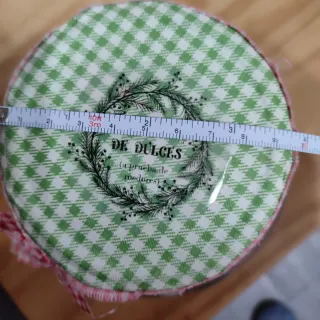 Tarro de cristal con decoración creativa