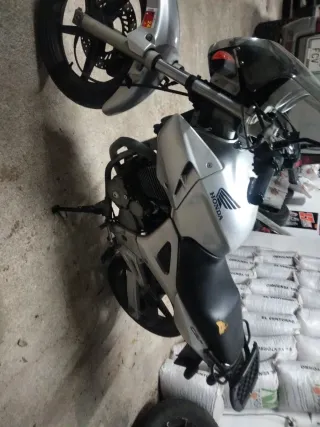 Honda CBF 250 Naked Manual