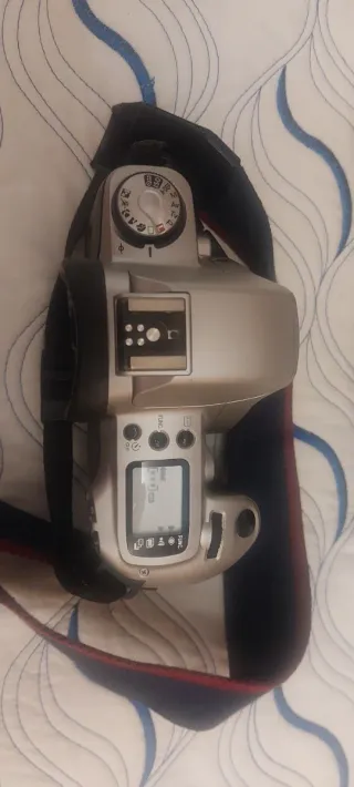 Fotocamera analogica Canon