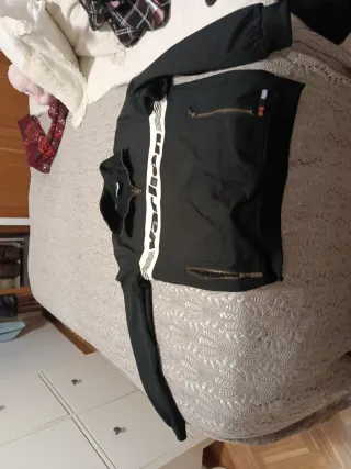 Sudadera Carhartt Negra Media Cremallera