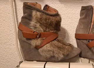 Botines Bimba y Lola de piel ante pelo gris T.37