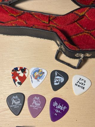 Miniaturas de guitarras coleccionista