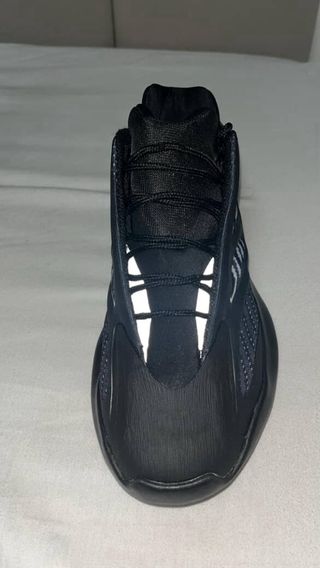 Adidas Yeezy 700 v3 Negro