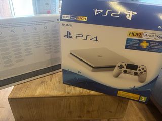 PlayStation 4 Slim Blanca 500GB