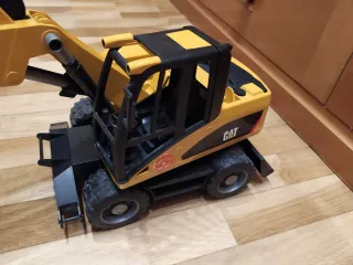 Escavatore Bruder Giallo