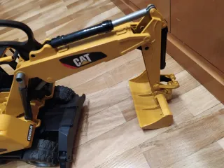 Escavatore Bruder Giallo